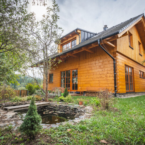 Roubenka ze smrku Jedovnice