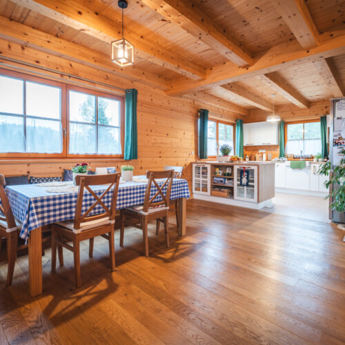 Roubenka ze smrku Jedovnice