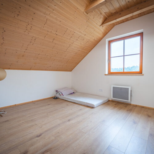 Roubenka ze smrku Jedovnice