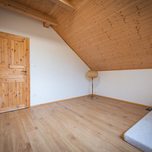 Roubenka ze smrku Jedovnice