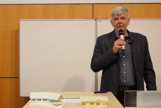 Přednáška o stavba a život v roubence z pohledu soudního znalce Otakara Koudelky