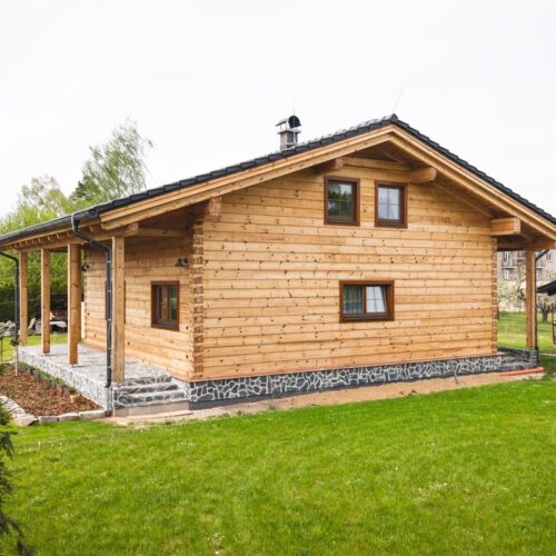 Netypická roubenka Malá Čermná OK Pyrus